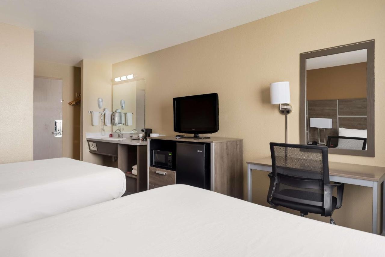 Surestay Hotel By Best Western Wells Eksteriør billede