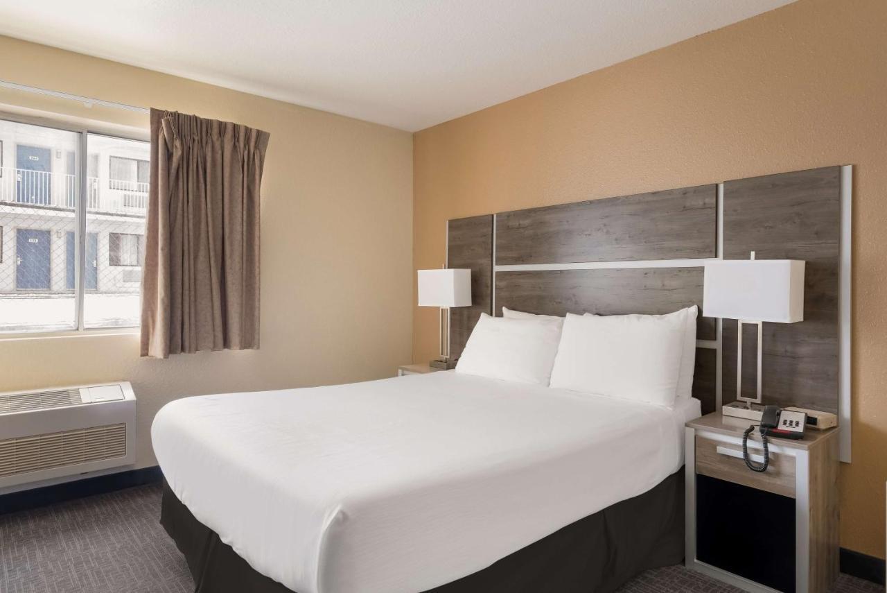 Surestay Hotel By Best Western Wells Eksteriør billede